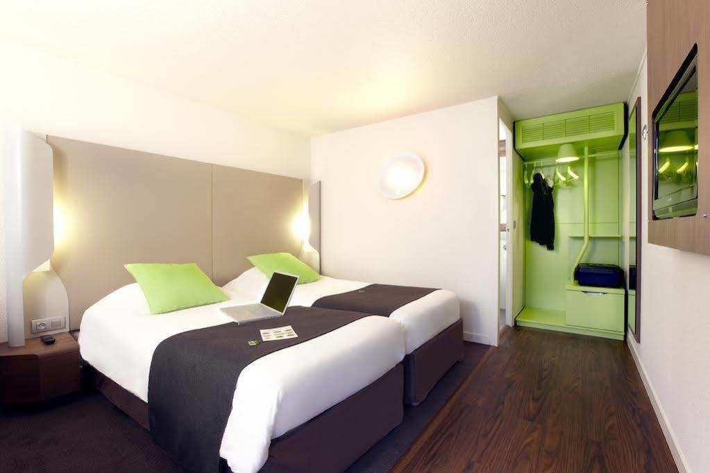Campanile Epone Hotell Exteriör bild